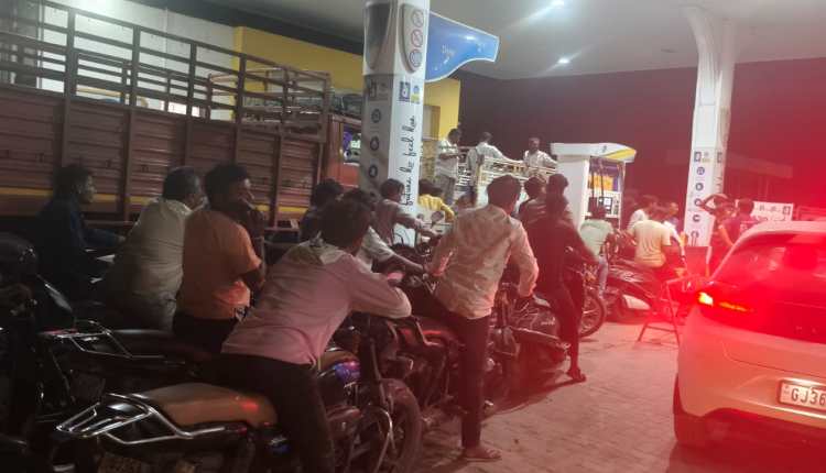 HALVAD PETROL PUMP LINE 2