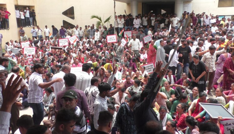 KHEDUT PADYATRA AVEDAN 4