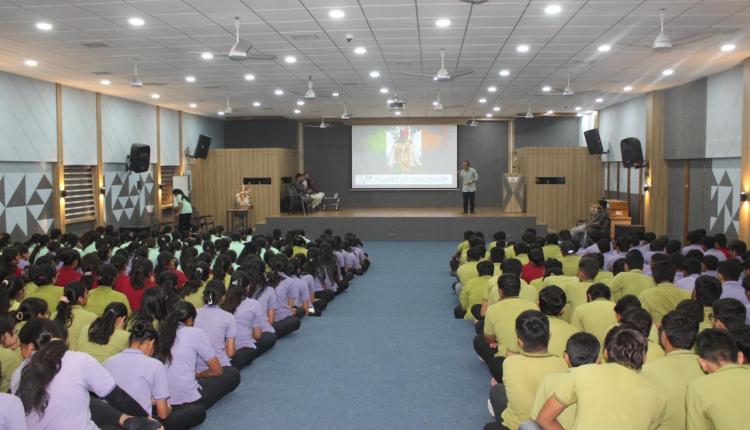 NAVYUG COLLEGE SEMINAR