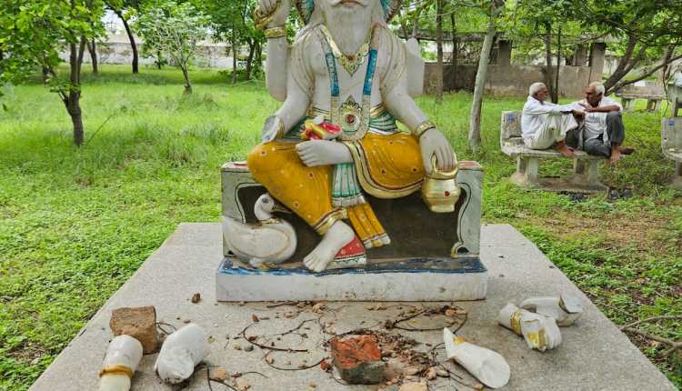 VAVANIYA MURTI KHANDIT RAJUAT 1